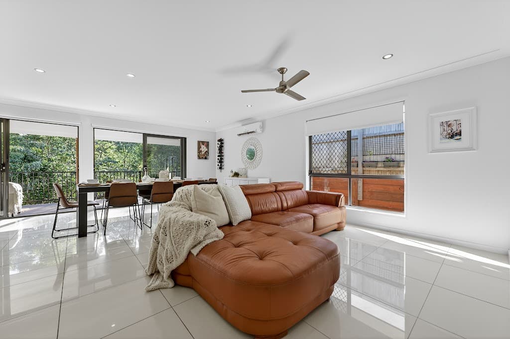 6 Dumaresq Street, Pacific Pines, QLD, 4211, Pacific Pines - Thumbnail 8