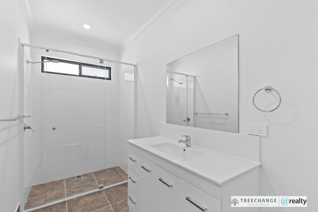 3 Chevonne Place, Apple Tree Creek, QLD, 4660, Apple Tree Creek - Thumbnail 2