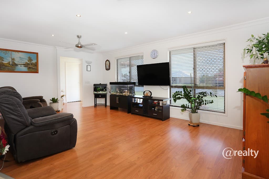 7 Breakspear Road, Molendinar, QLD, 4214, Molendinar - Thumbnail 7