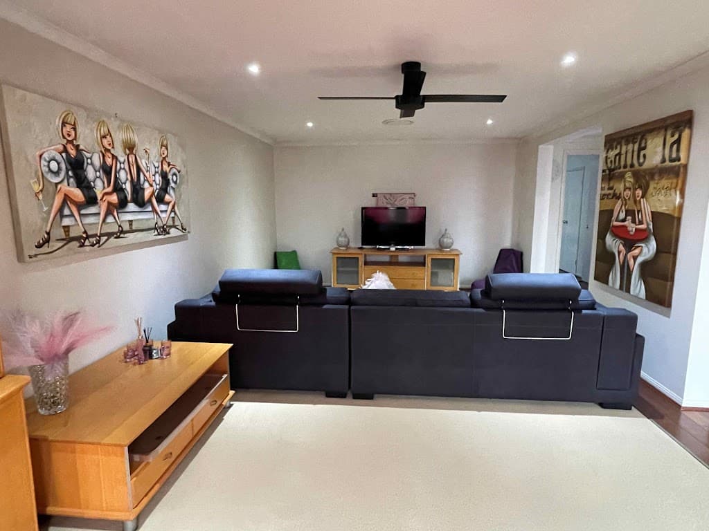 6 Sugargum Court, Molendinar, QLD, 4214, Molendinar - Thumbnail 3