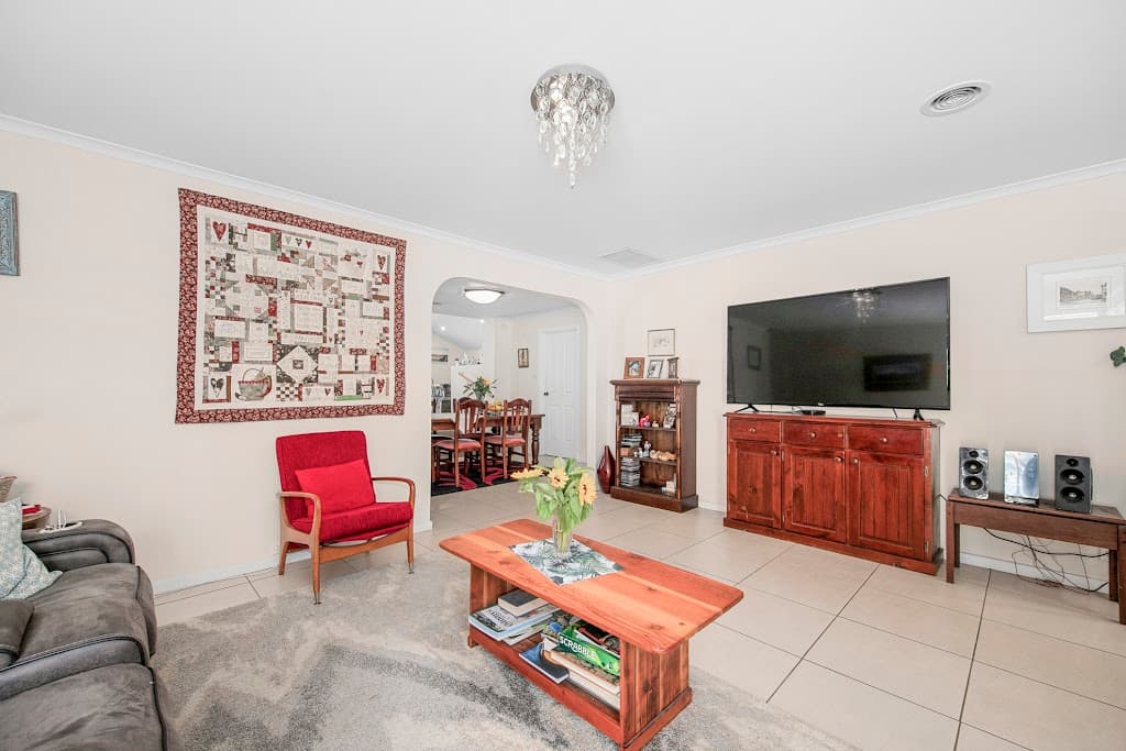 39 Hosie Street, Altona Meadows, VIC, 3028, Altona Meadows - Thumbnail 2