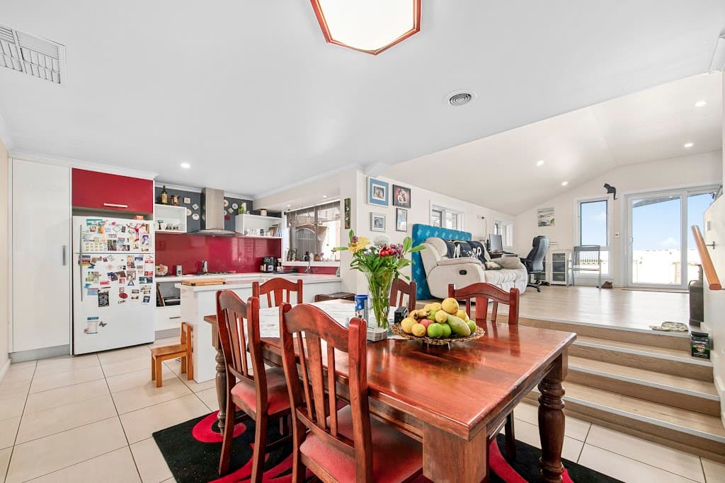 39 Hosie Street, Altona Meadows, VIC, 3028, Altona Meadows - Thumbnail 5