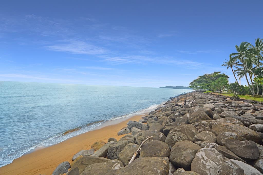 8 Feldt Street, Flying Fish Point, QLD, 4860, Flying Fish Point - Thumbnail 5