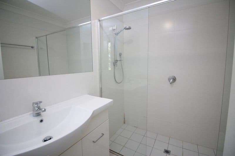 1 Whiting Street, Labrador, QLD, 4215, Labrador - Thumbnail 8