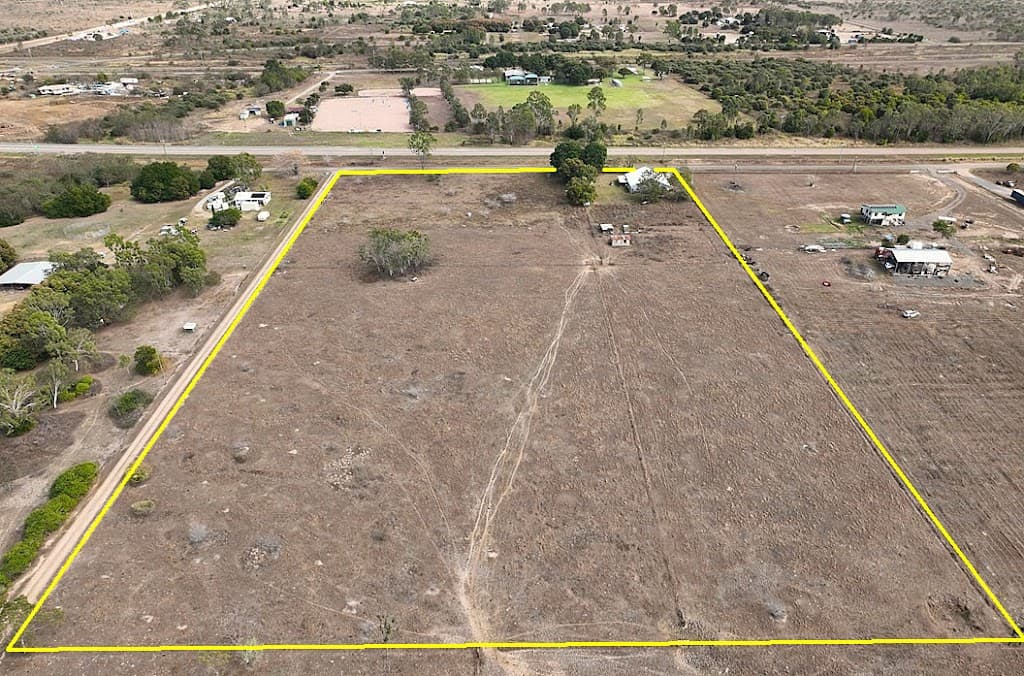 40 Field Road, Woodstock, QLD, 4816, Woodstock - Thumbnail 2