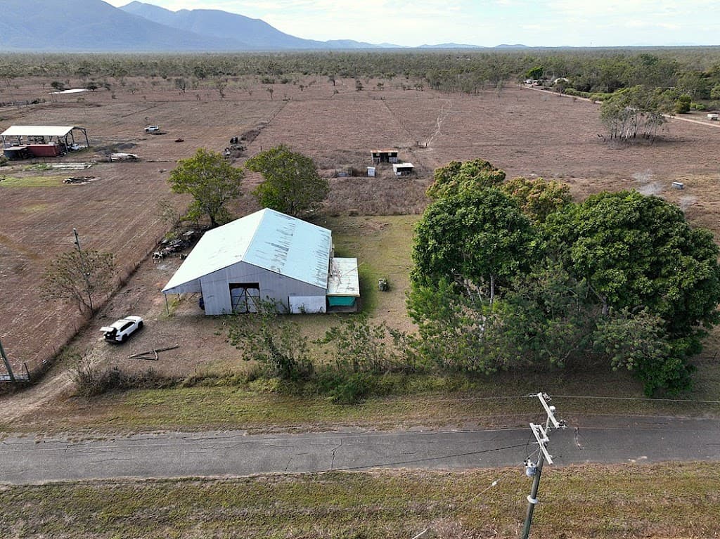 40 Field Road, Woodstock, QLD, 4816, Woodstock - Thumbnail 4