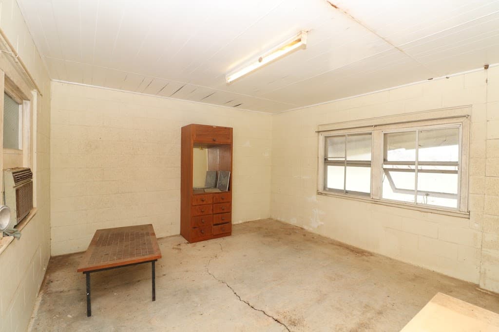 40 Field Road, Woodstock, QLD, 4816, Woodstock - Thumbnail 5