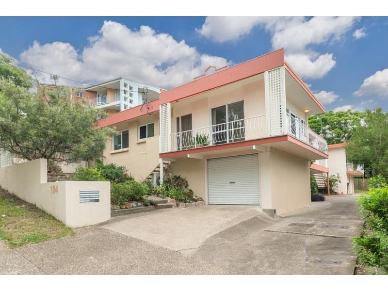1/104 CARMODY ROAD, St Lucia, QLD, 4067, St Lucia - Image 1