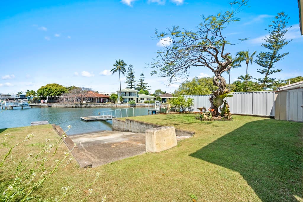10 Margaroola Avenue, Biggera Waters, QLD, 4216, Biggera Waters - Thumbnail 8