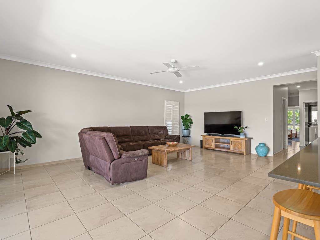 135 Voyagers Drive, Banksia Beach, QLD, 4507, Banksia Beach - Thumbnail 6
