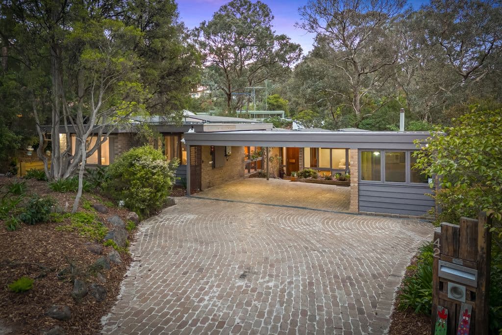 42 Floriston Grove, Eltham, VIC, 3095, Eltham - Thumbnail 2