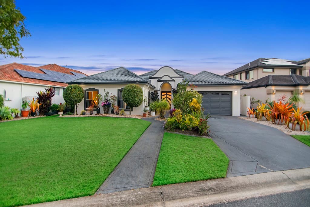 6 Windchimes Way, Helensvale, QLD, 4212, Helensvale - Thumbnail 3