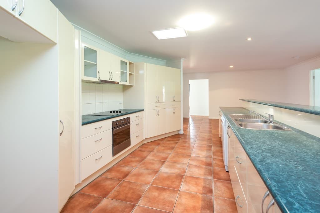 136 Banyula Drive, Gaven, QLD, 4211, Gaven - Thumbnail 6