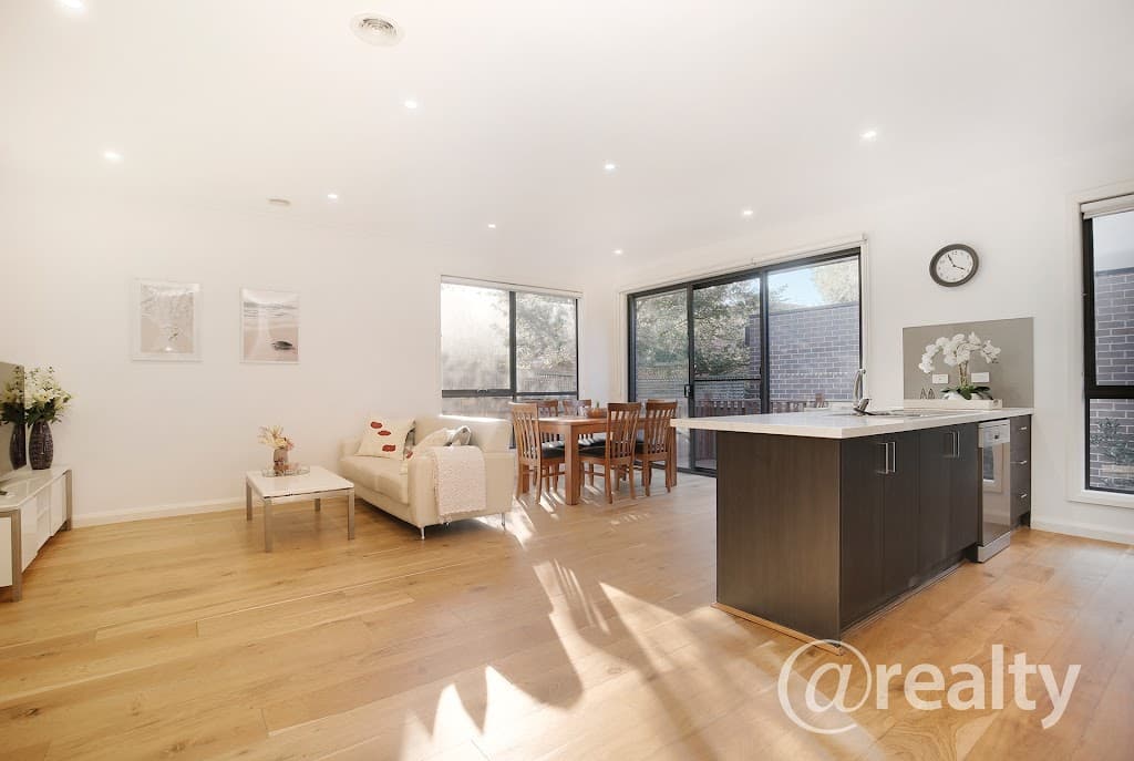 3/10 Wridgway Avenue, Burwood, VIC, 3125, Burwood - Thumbnail 2