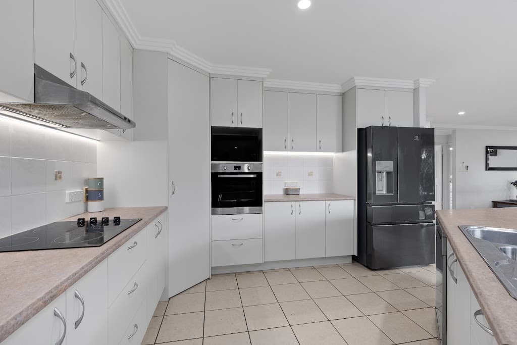 16 Abbey Court, Kawungan, QLD, 4655, Kawungan - Thumbnail 3
