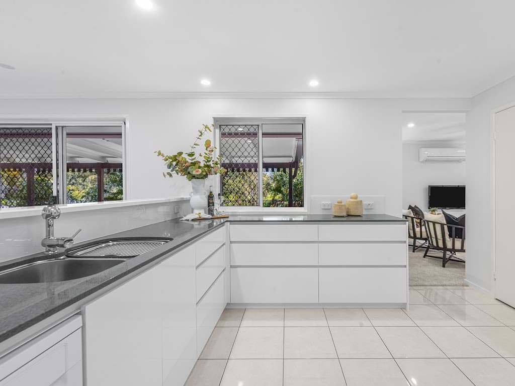 3 McLennan Close, Keperra, QLD, 4054, Keperra - Thumbnail 2