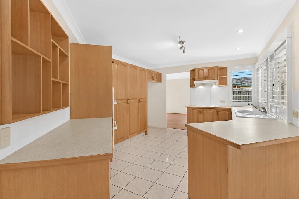 43 Port Jackson Boulevard, Clear Island Waters, QLD, 4226, Clear Island Waters - Thumbnail 4