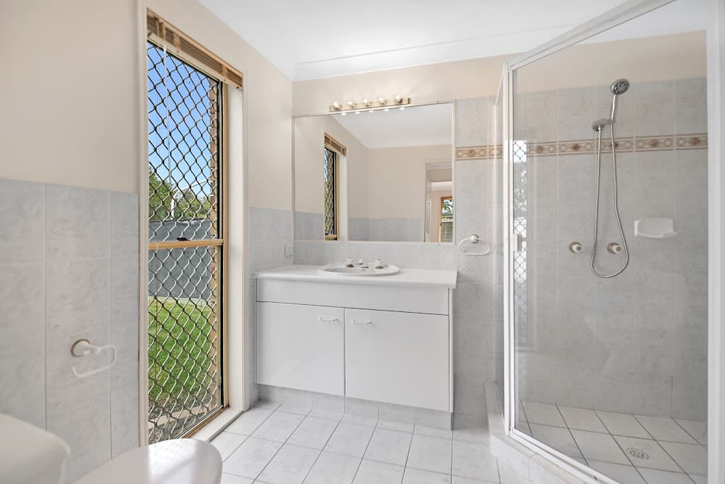 43 Port Jackson Boulevard, Clear Island Waters, QLD, 4226, Clear Island Waters - Thumbnail 6