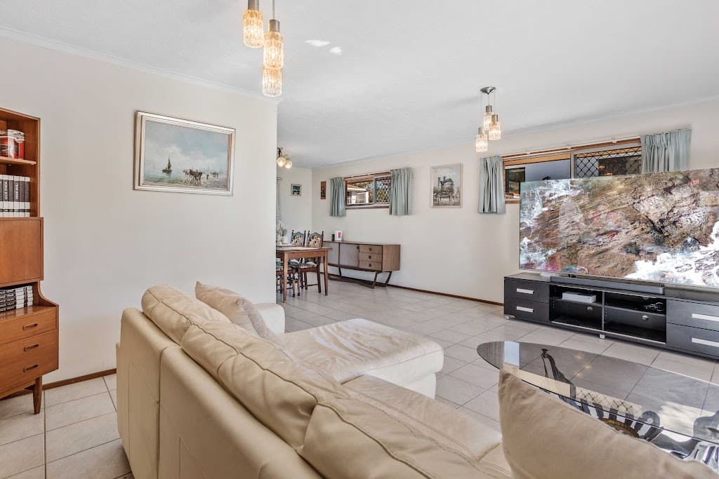 4 Dabchick Drive, Burleigh Waters, QLD, 4220, Burleigh Waters - Thumbnail 8