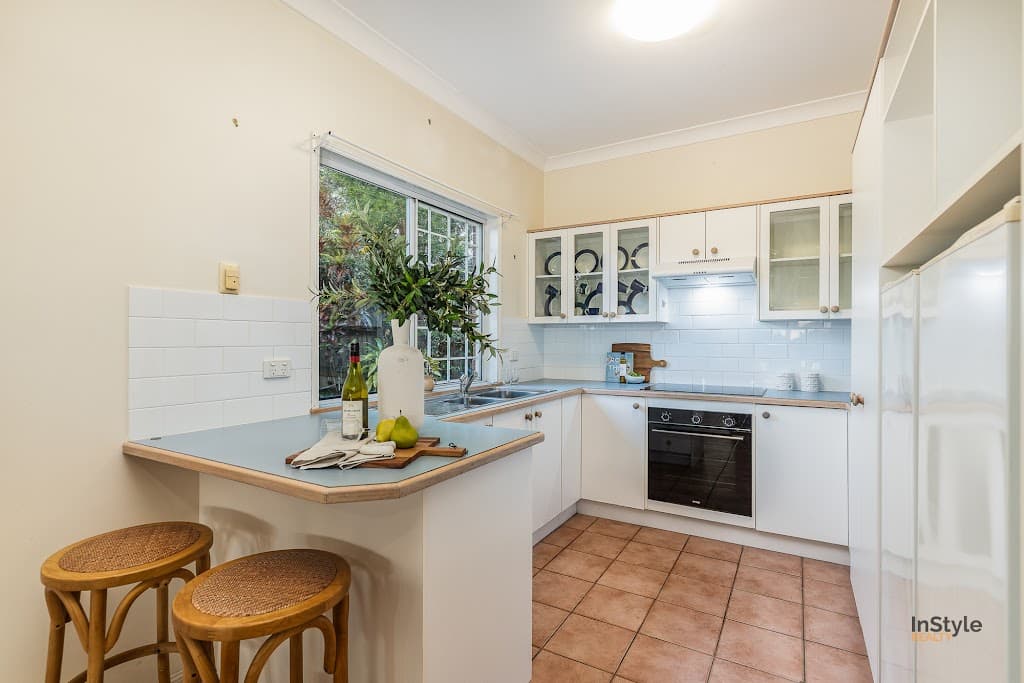 8 Acacia Close, Holland Park West, QLD, 4121, Holland Park West - Thumbnail 6