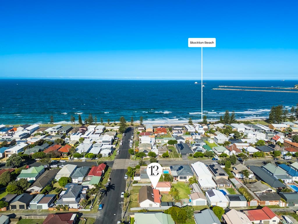 7 Pembroke Street, Stockton, NSW, 2295, Stockton - Thumbnail 2