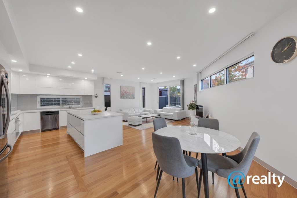 13 Lakeside Crescent, Maribyrnong, VIC, 3032, Maribyrnong - Thumbnail 3