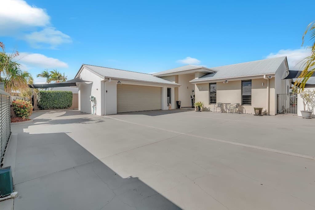 42 Pebble Beach Drive, Runaway Bay, QLD, 4216, Runaway Bay - Thumbnail 2