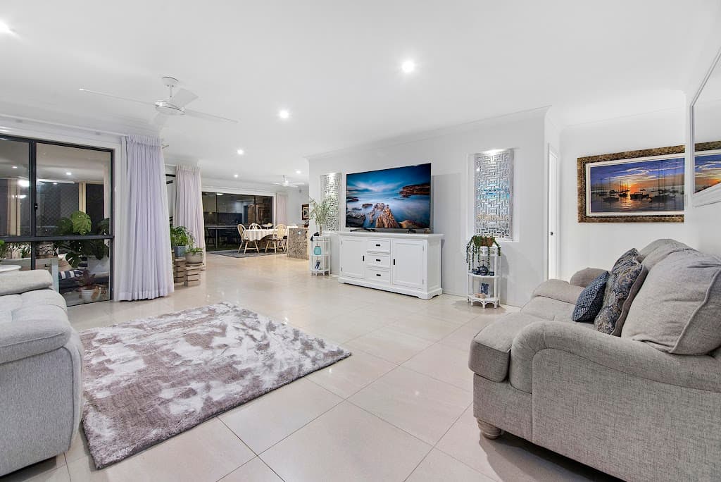 10 Ballybunyon Crescent, Hope Island, QLD, 4212, Hope Island - Thumbnail 8