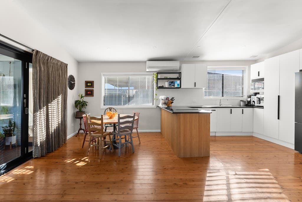 192 Ashford Avenue, Milperra, NSW, 2214, Milperra - Thumbnail 2