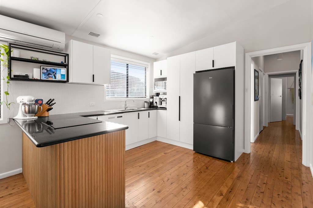 192 Ashford Avenue, Milperra, NSW, 2214, Milperra - Thumbnail 3
