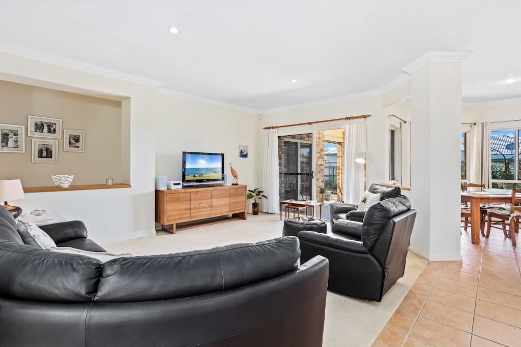 7 Sittella Cr, Burleigh Waters, QLD, 4220, Burleigh Waters - Thumbnail 7