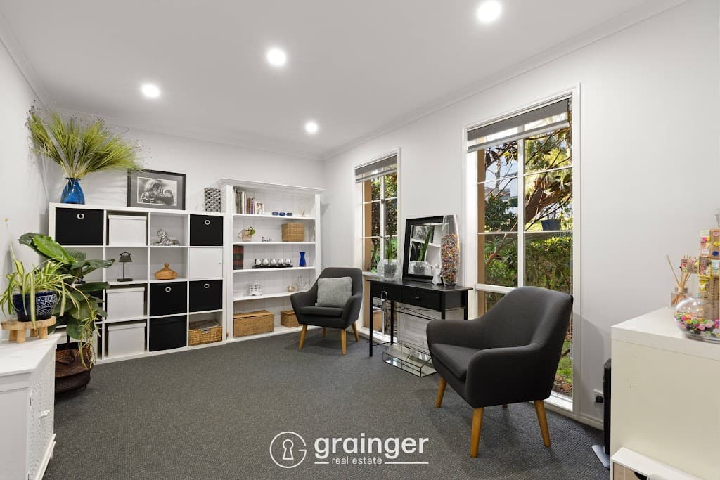 13 Grantham Crescent, Berwick, VIC, 3806, Berwick - Thumbnail 3