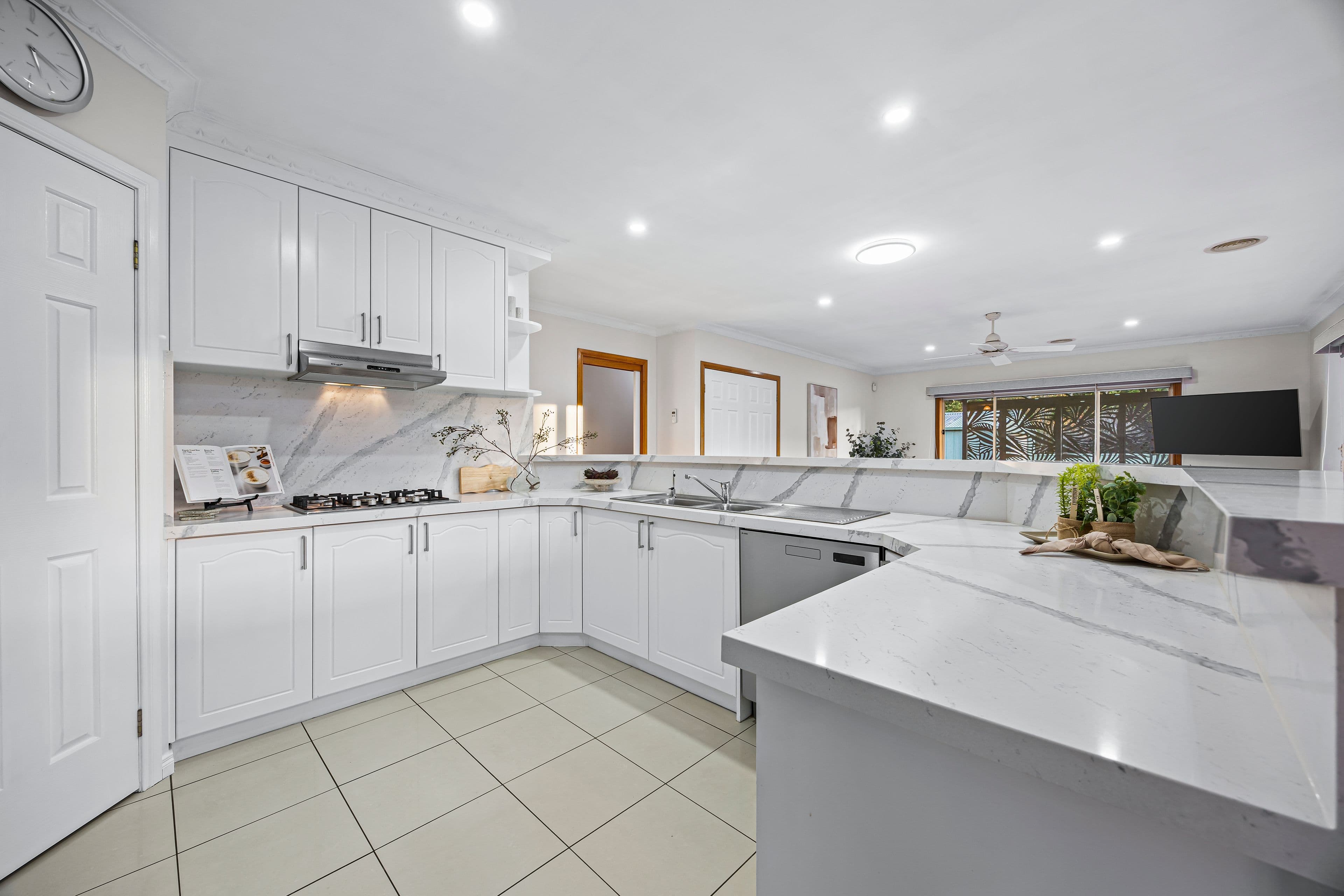 25 Robertson Drive, Alfredton  Victoria  3350, Australia, Alfredton - Thumbnail 6