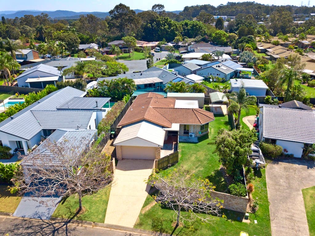 25 Lochinvar Court, Ashmore, QLD, 4214, Ashmore - Thumbnail 2