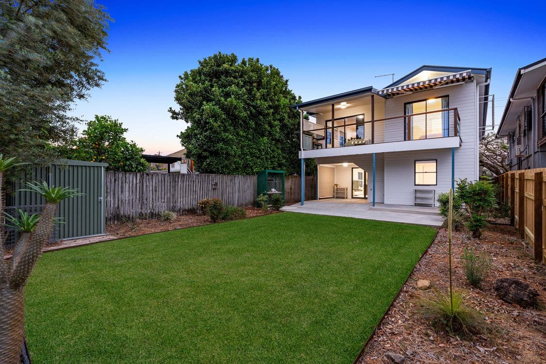 94 Moreton Avenue, WYNNUM, QLD 4178, Wynnum - Image 1