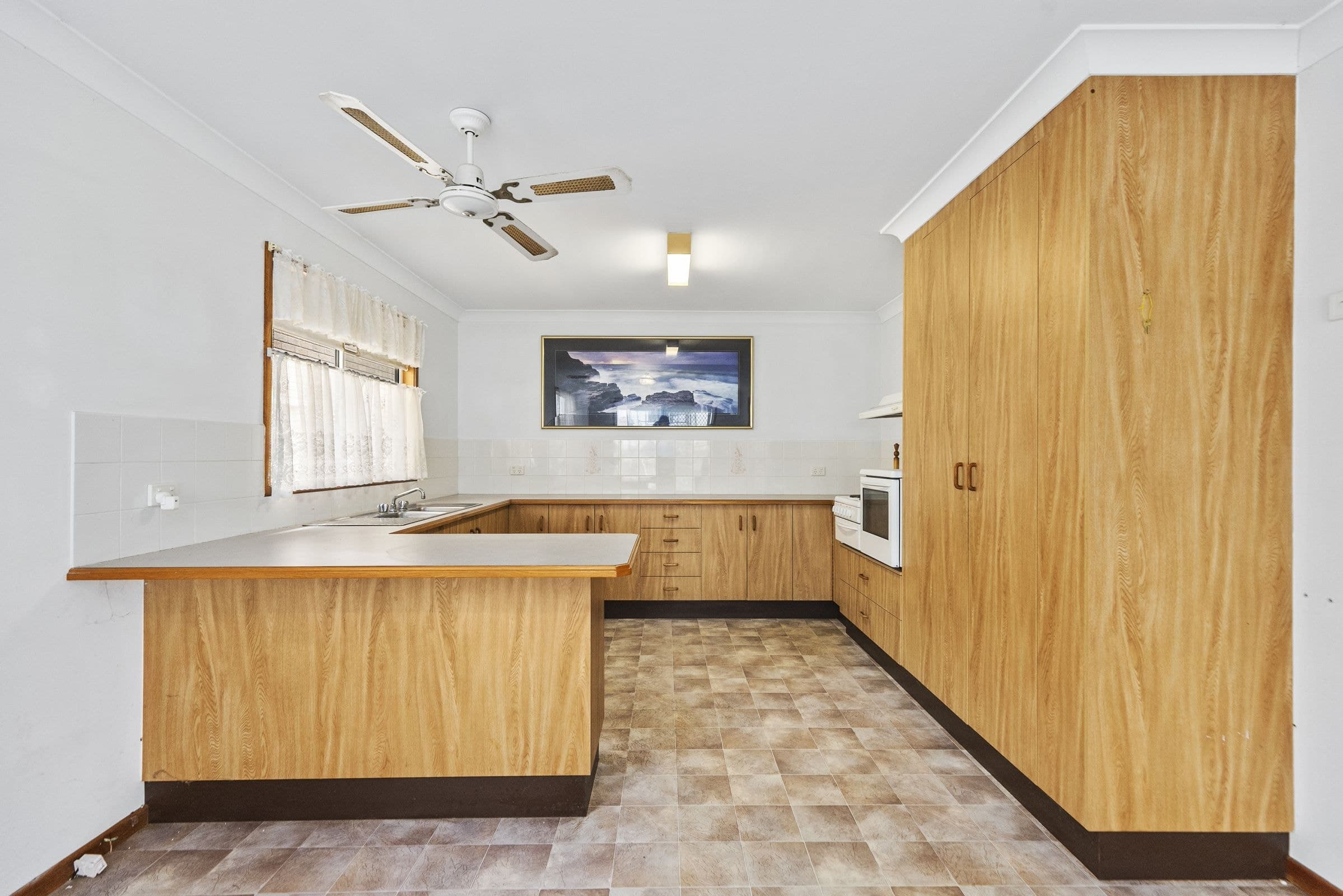 11B Marmion Street, Mannering Park, NSW, 2259, Mannering Park - Thumbnail 2