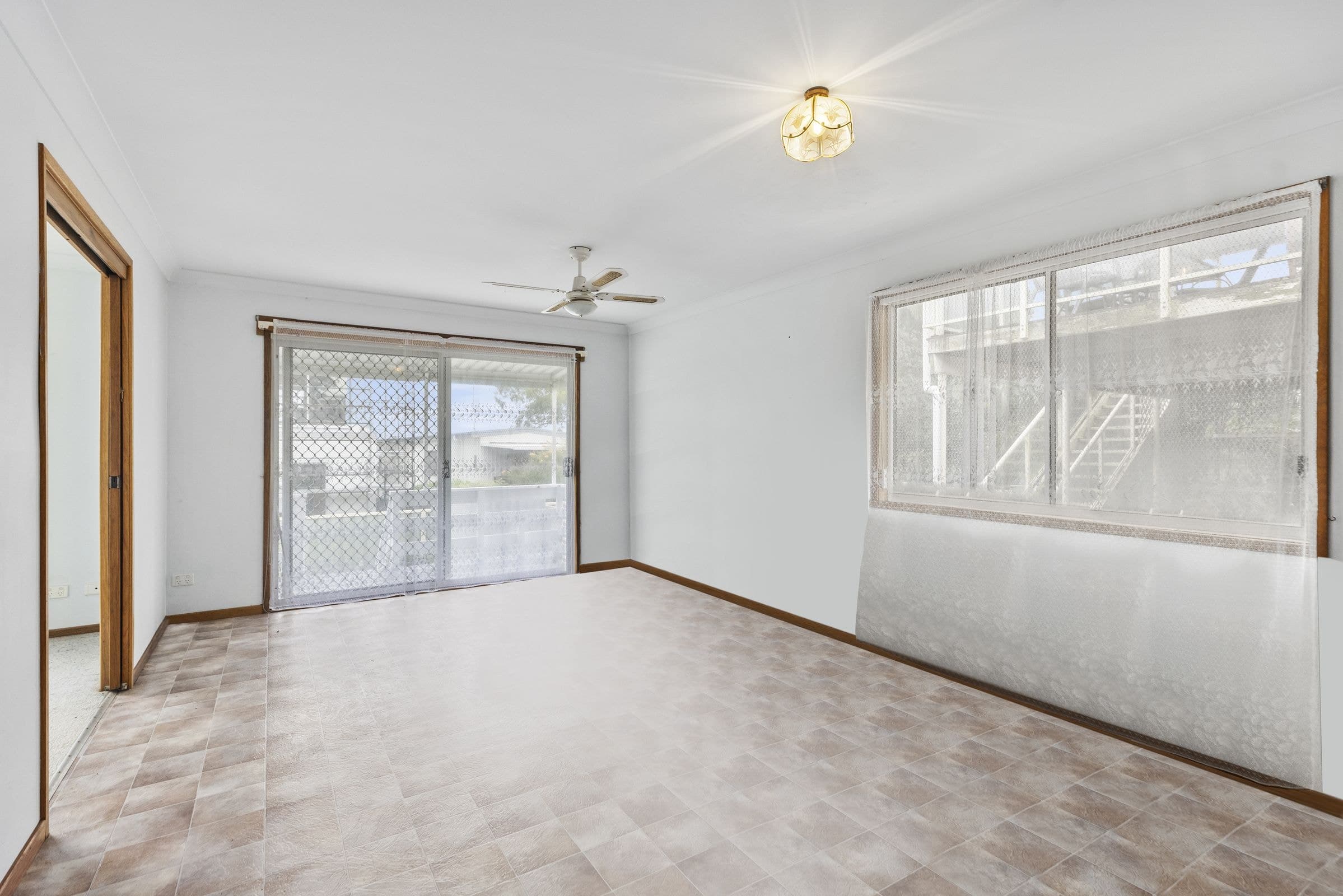 11B Marmion Street, Mannering Park, NSW, 2259, Mannering Park - Thumbnail 3