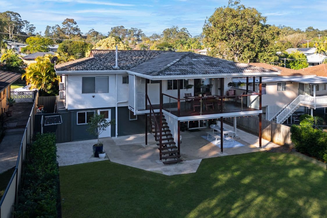 25 Bursaria Street, EVERTON HILLS, QLD 4053, Everton Hills - Thumbnail 2