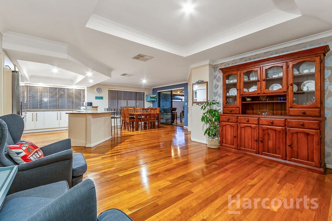 18 Regina Loop, CURRAMBINE, WA 6028, Currambine - Thumbnail 4
