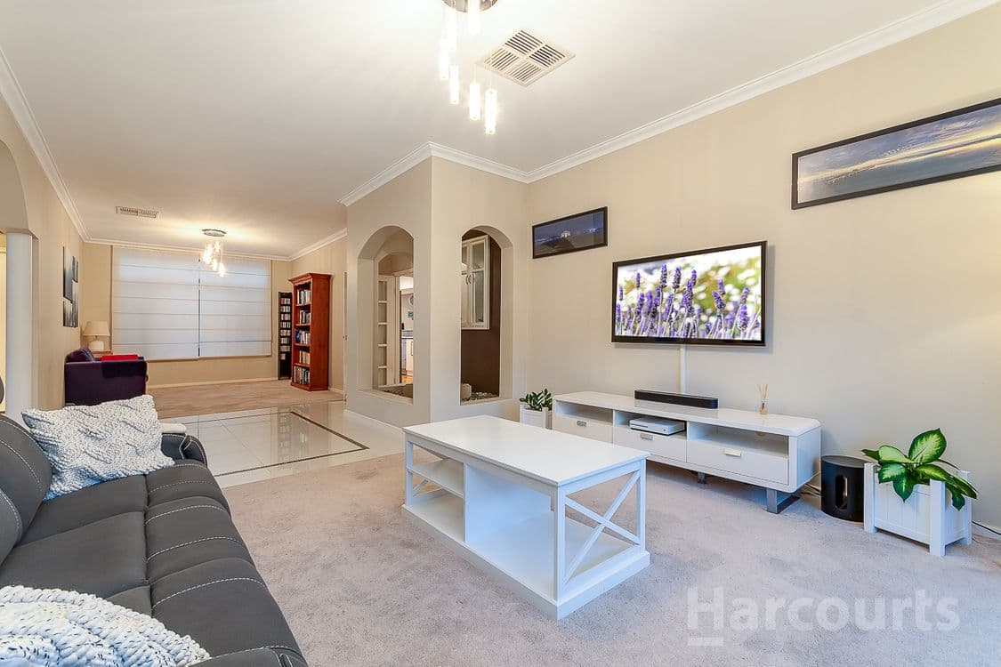 18 Regina Loop, CURRAMBINE, WA 6028, Currambine - Thumbnail 8