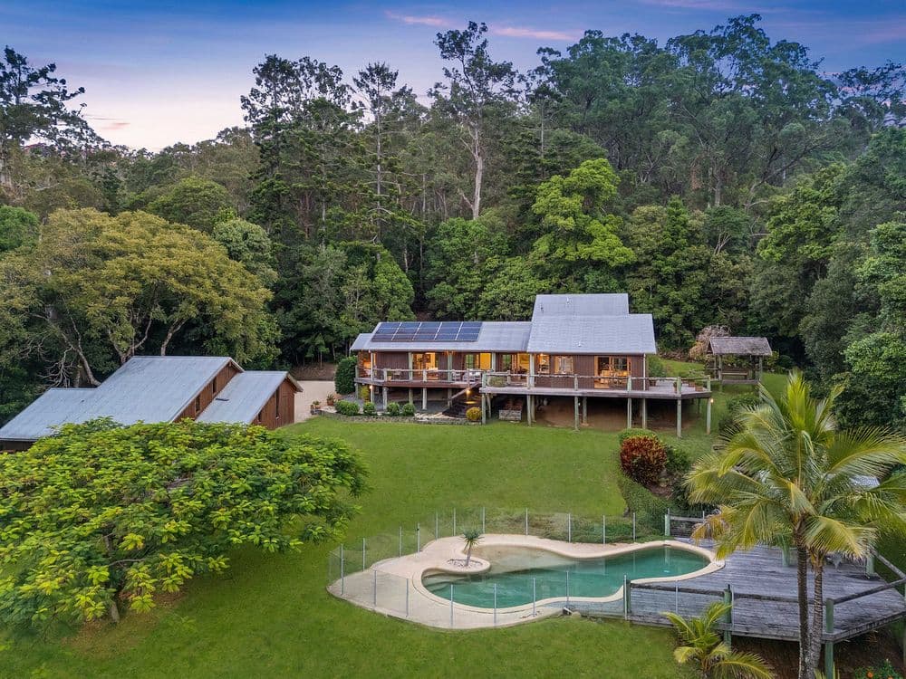 121 Davenport Drive, Bonogin, QLD 4213, Bonogin - Thumbnail 3