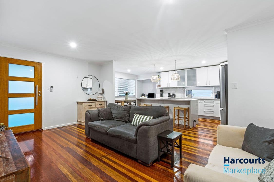 15 Elanora Street, OXLEY, QLD 4075, Oxley - Thumbnail 3