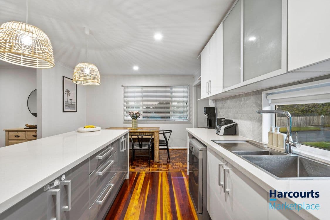 15 Elanora Street, OXLEY, QLD 4075, Oxley - Thumbnail 6