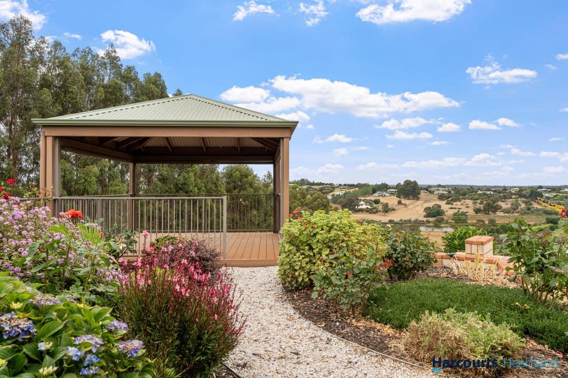 37 Bramley Place, KANGAROO GULLY, WA 6255, Kangaroo Gully - Thumbnail 5