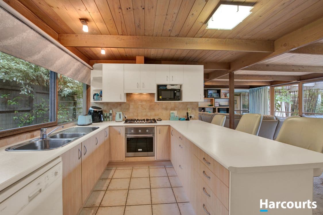 39 Saligna Walk, VERMONT SOUTH, VIC 3133, Vermont South - Thumbnail 5