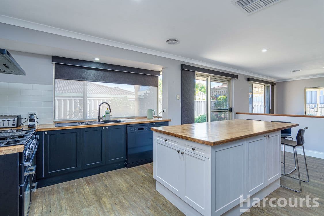 17 Bainbridge Mews, CURRAMBINE, WA 6028, Currambine - Thumbnail 2