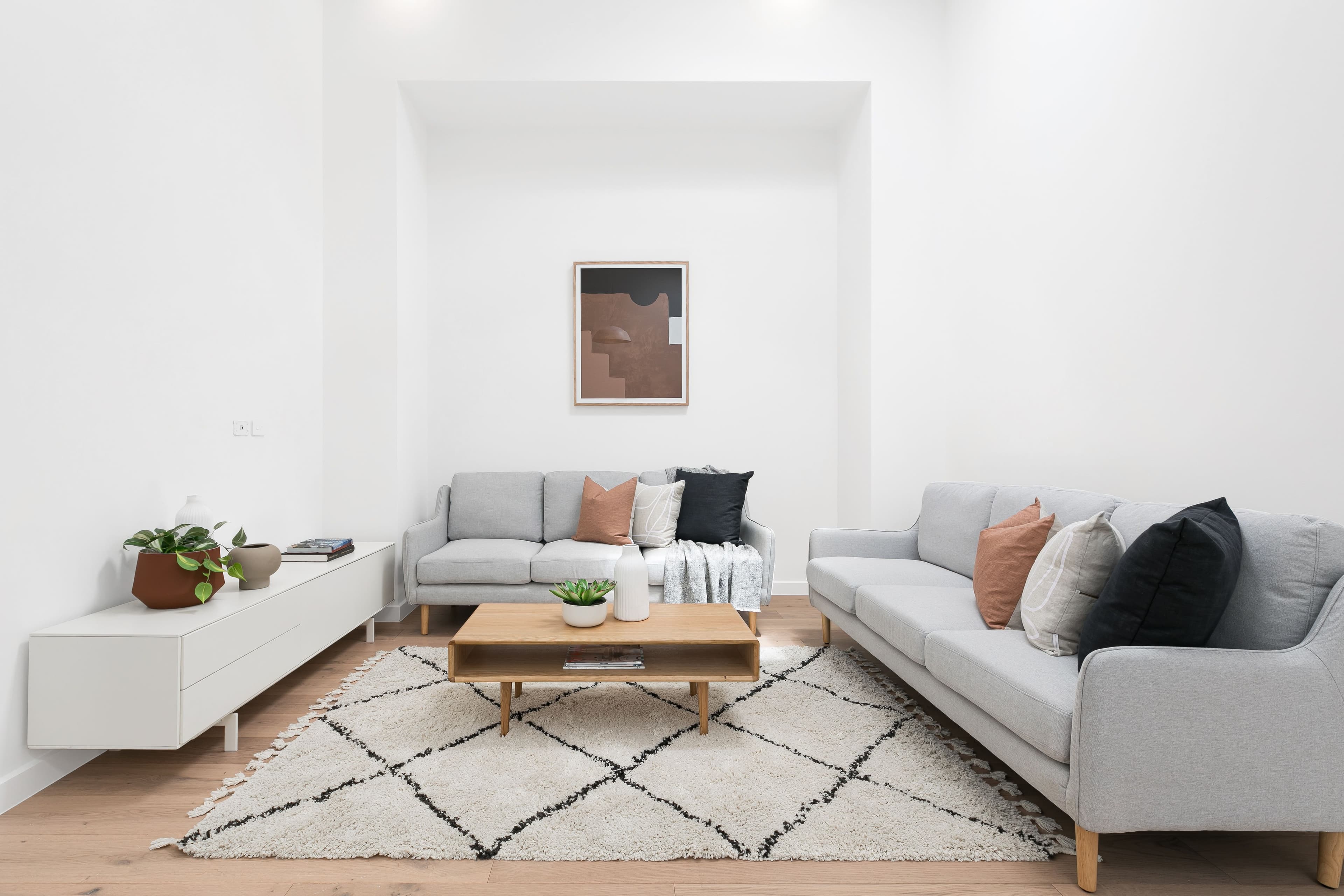 1/10 Winifred Avenue, CARINGBAH, Caringbah - Thumbnail 4
