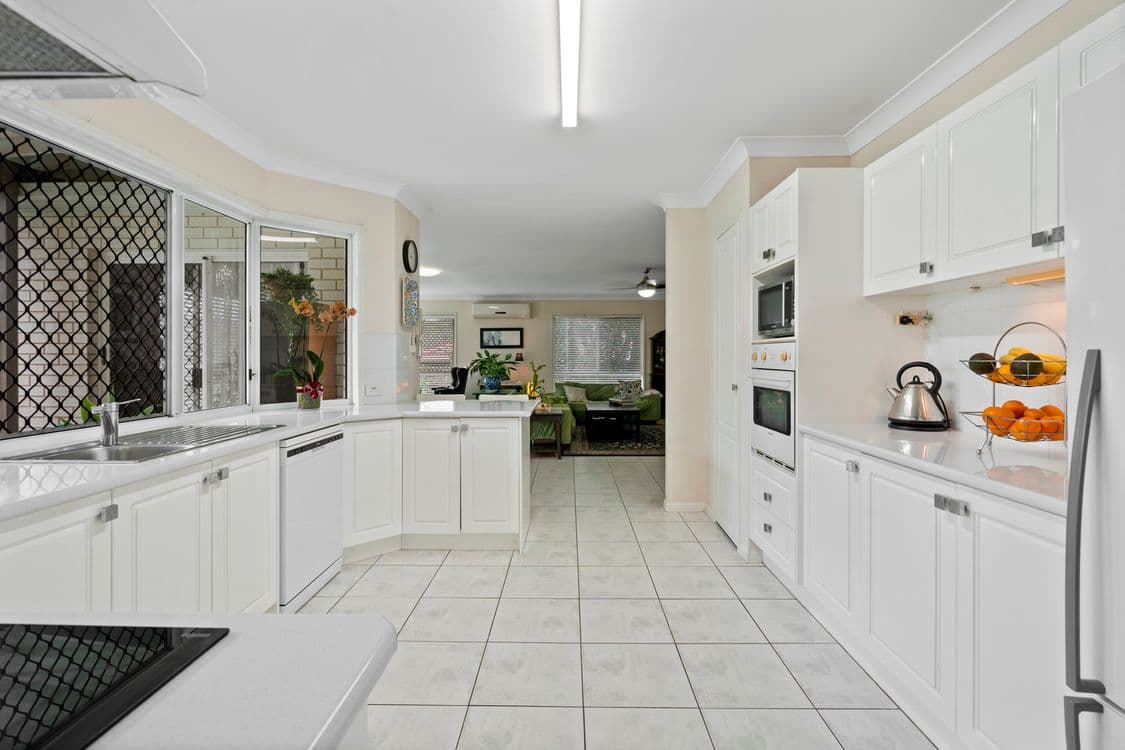 129 Cribb Road, CARINDALE, QLD 4152, Carindale - Thumbnail 6