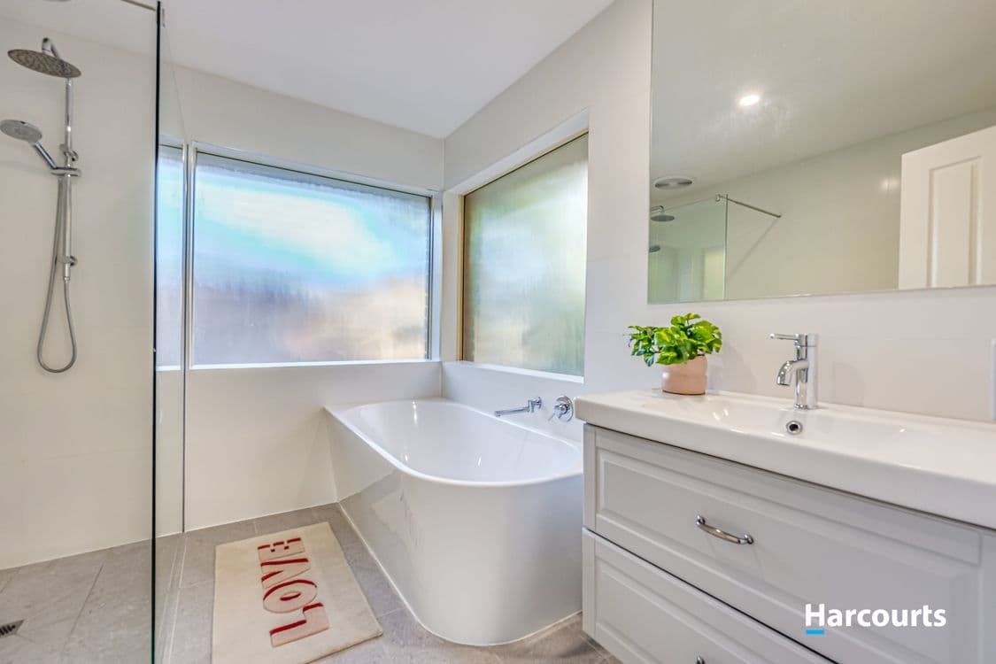 1 Saxonwood Drive, VERMONT SOUTH, VIC 3133, Vermont South - Thumbnail 8