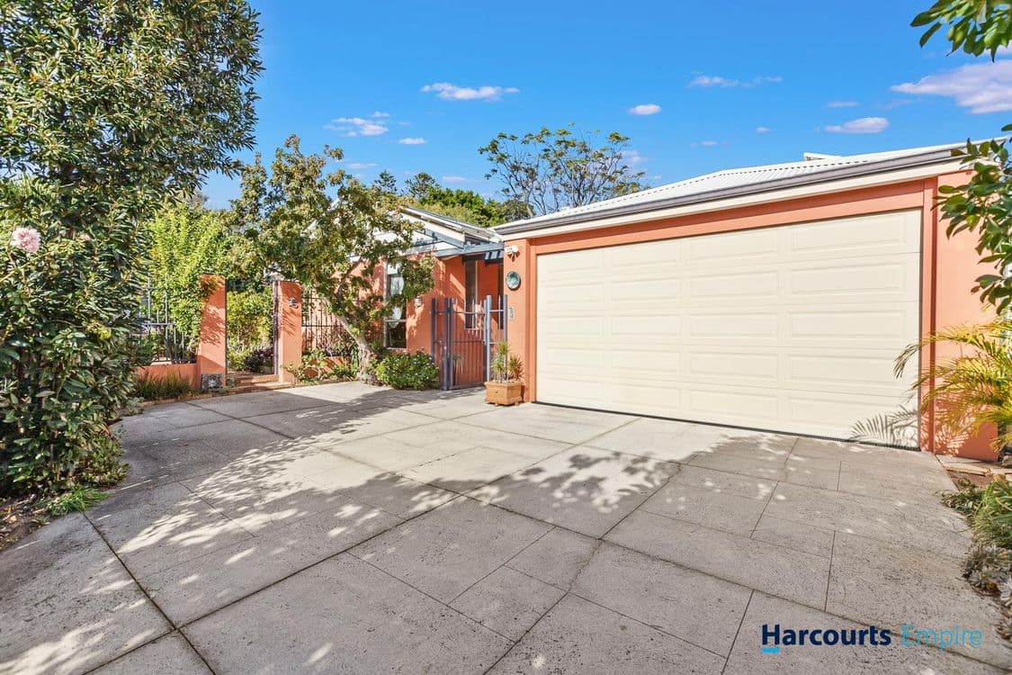 32A Bournemouth Crescent, WEMBLEY DOWNS, WA 6019, Wembley Downs - Image 1
